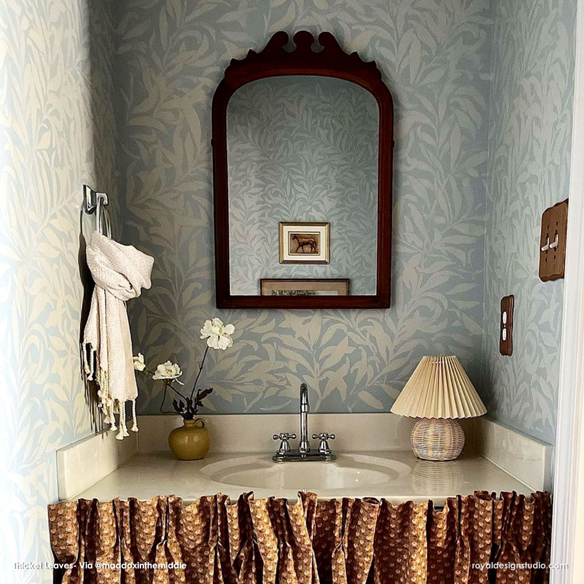 Thicket Leaves Wall Stencil